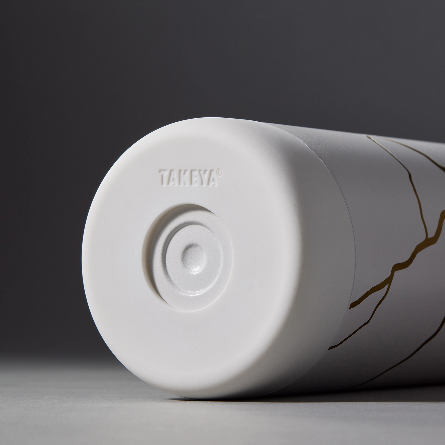 kintsugi-water-bottle-with-straw-lid-u1 51389-TK_HO25_Kintsugi_Takeya9255.png