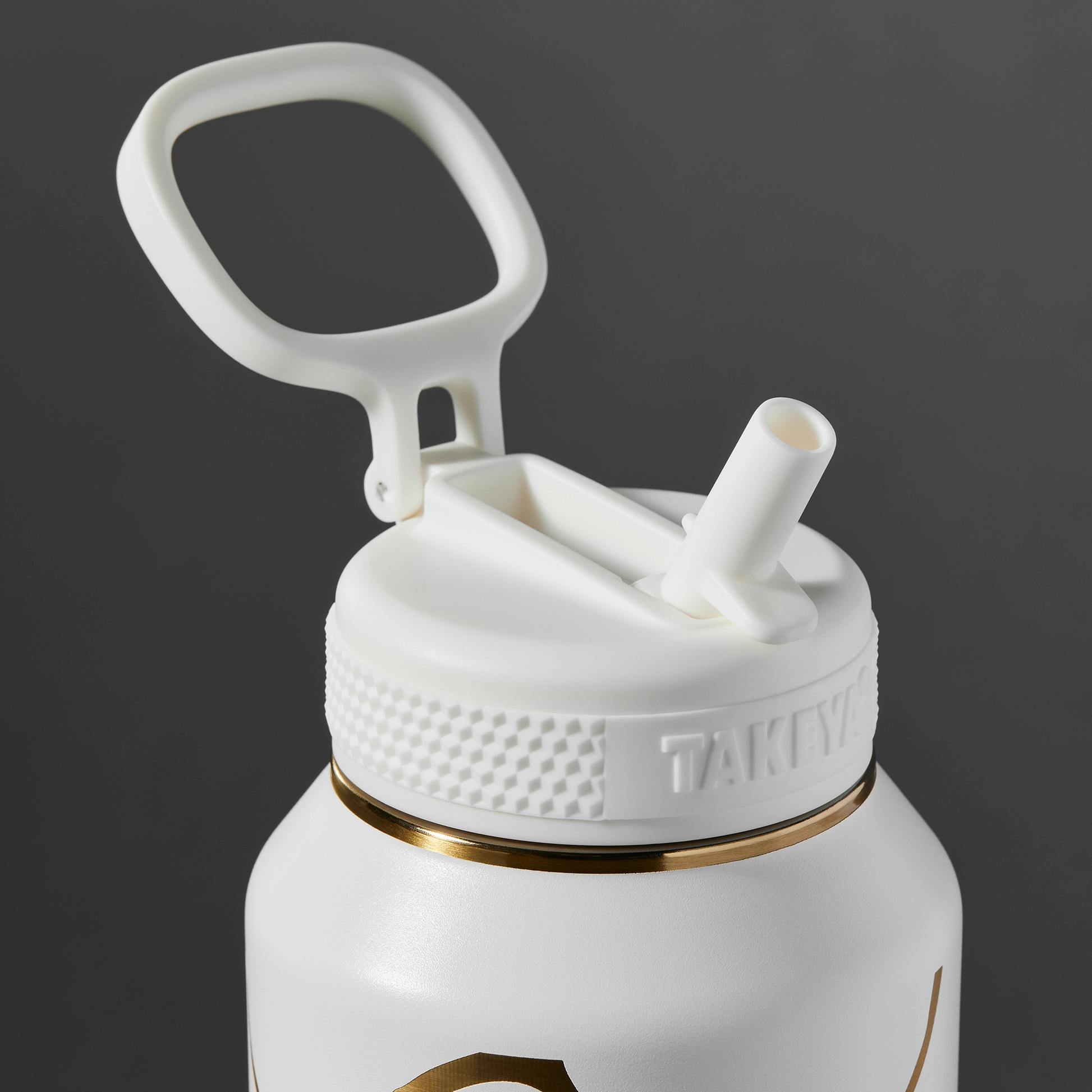kintsugi-water-bottle-with-straw-lid-u1 51389-TK_HO25_Kintsugi_Takeya9271.png